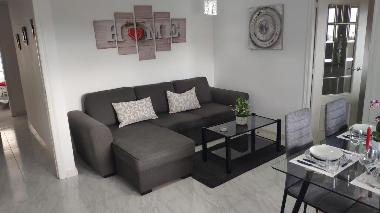 The Triplets Apartment Agres Exterior photo